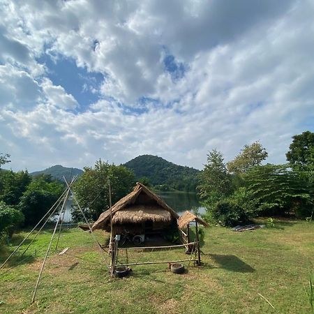 מלון Ratchaburi Royal Mountain Hut מראה חיצוני תמונה