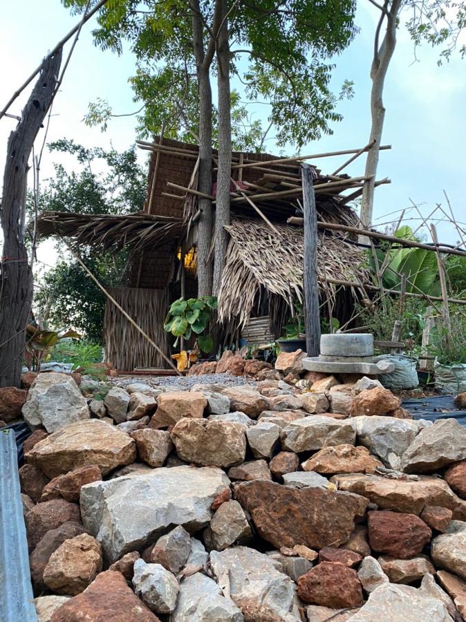 מלון Ratchaburi Royal Mountain Hut מראה חיצוני תמונה