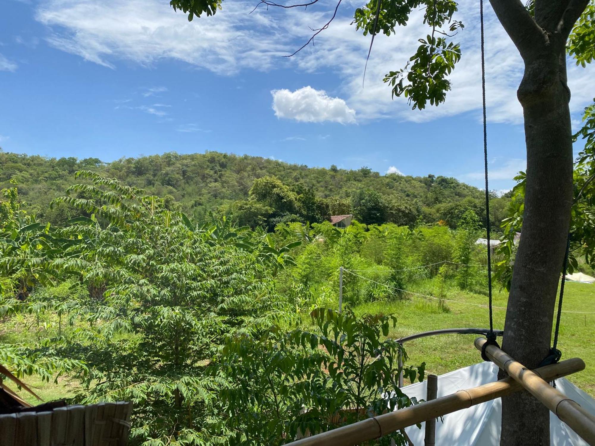 מלון Ratchaburi Royal Mountain Hut מראה חיצוני תמונה
