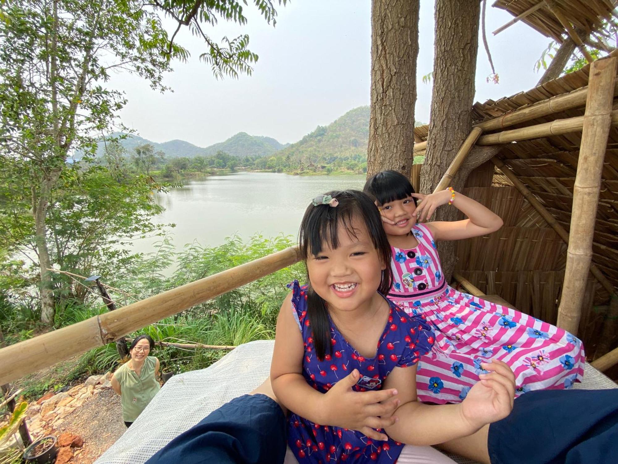 מלון Ratchaburi Royal Mountain Hut מראה חיצוני תמונה
