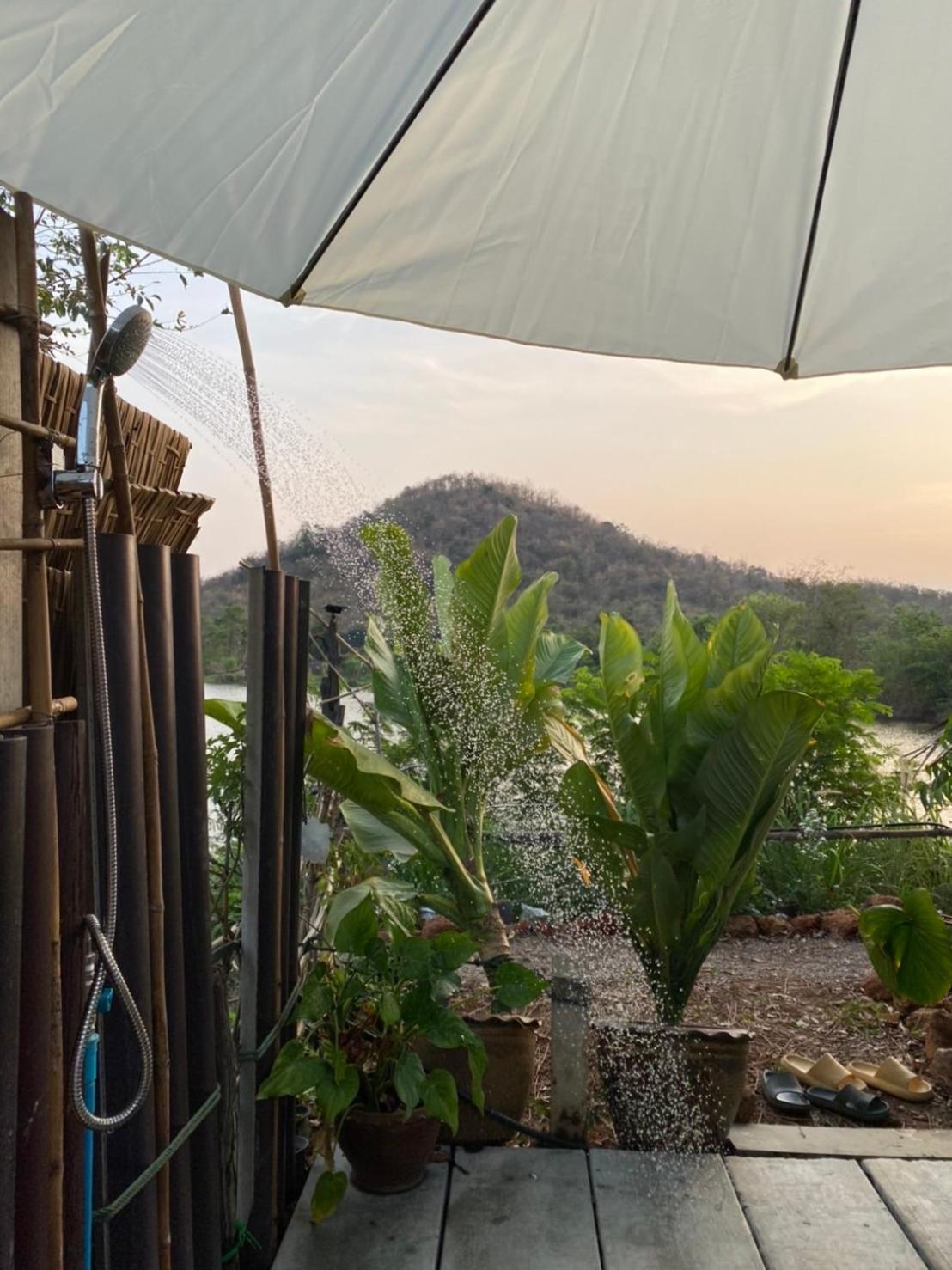 מלון Ratchaburi Royal Mountain Hut חדר תמונה