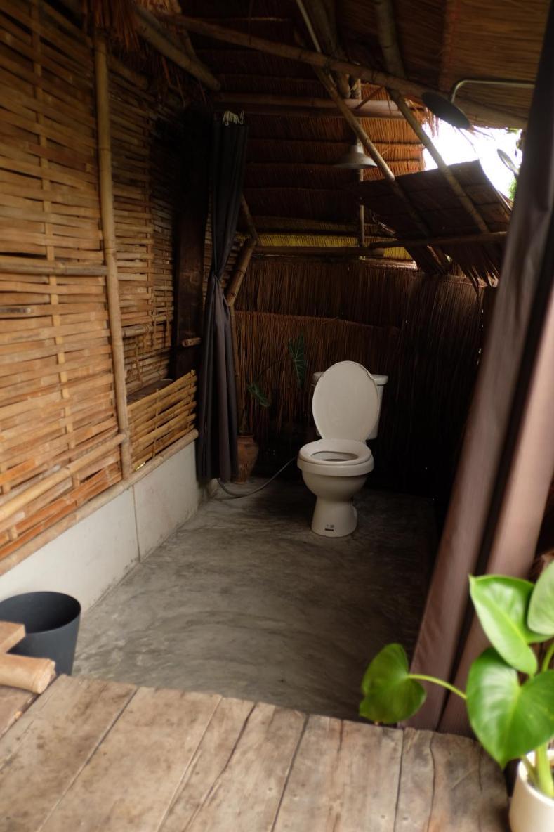 מלון Ratchaburi Royal Mountain Hut חדר תמונה